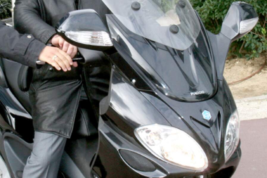 Fran Ois Hollande Et Son Scooter Gala