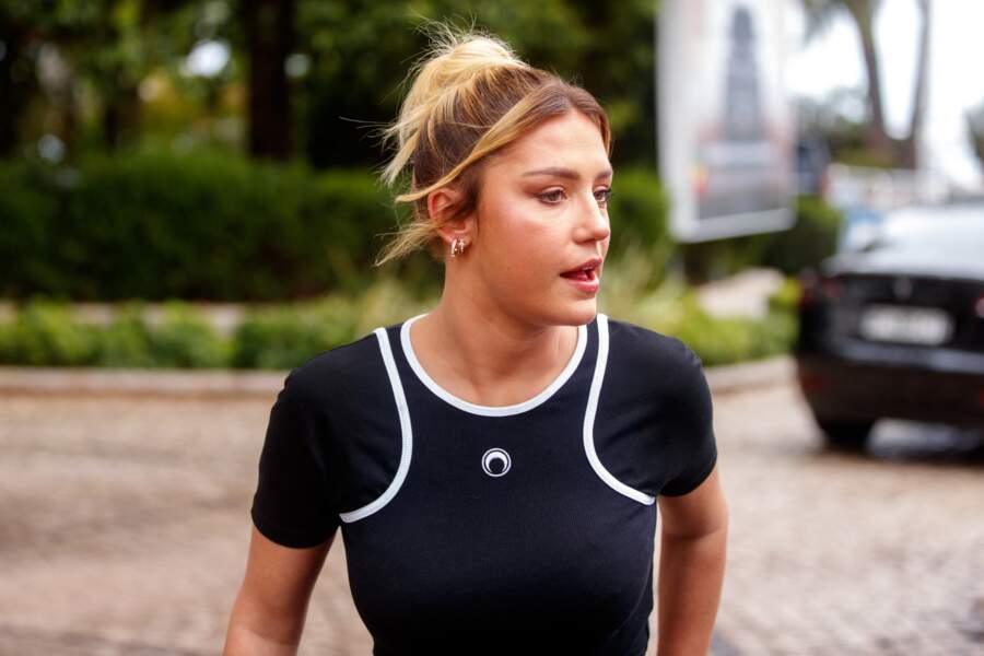 PHOTOS Cannes 2023 En crop top Adèle Exarchopoulos dévoile son