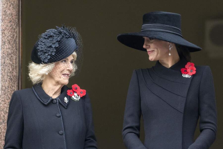 Kate Middleton Elizabeth Ii La Reine Camilla Ses Amies D Enfance