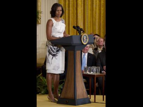 Photos - Michelle Obama, reine du recyclage mode