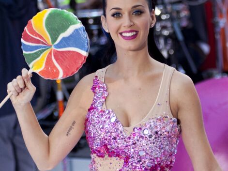 Gala.fr - Katy Perry et ses looks de scène hors du commun