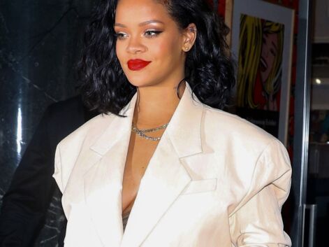PHOTOS - Rihanna adopte une nouvelle coupe de cheveux