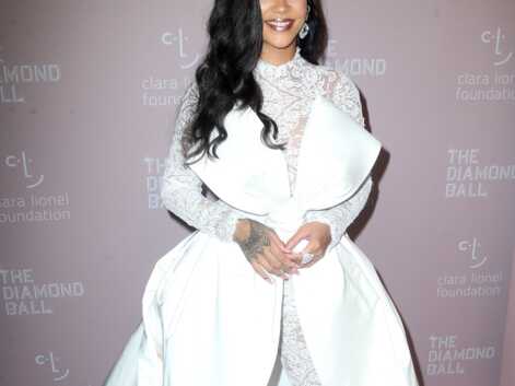 PHOTOS - Rihanna  : son look incroyable lors de la soirée du Diamond Ball