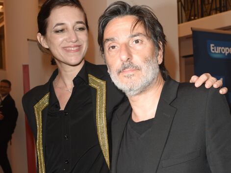 PHOTOS - Charlotte Gainsbourg et Yvan Attal main dans la main aux Molières 2018