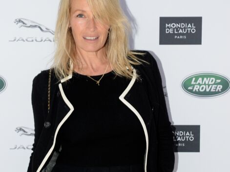 PHOTOS - Estelle Lefébure radieuse avec un nouveau carré blond lors de la soirée Jaguar