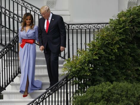 Melania Trump et Donald Trump main dans la main, ils tentent de répondre aux rumeurs de bisbille