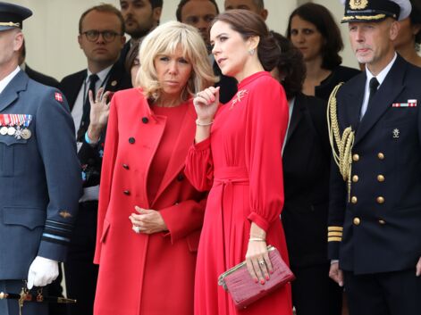 PHOTOS - Brigitte Macron en total look rouge au Danemark