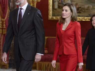 Letizia d'Espagne en rouge pour l'anniversaire de son époux