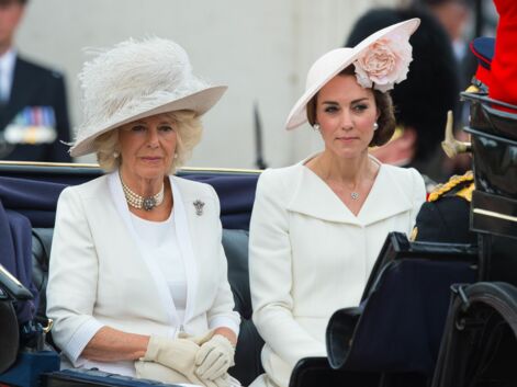 Autour d'Elizabeth II, toute la famille royale applaudit la parade Trooping The Colour