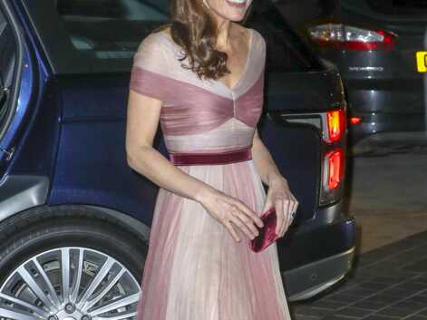 PHOTOS - Kate Middleton resplendissante en robe de princesse Gucci