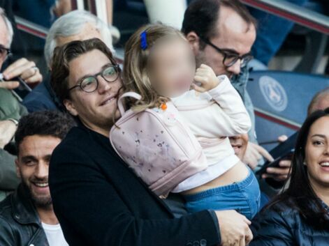 Jean Sarkozy premier supporter du PSG avec sa femme et ses deux enfants