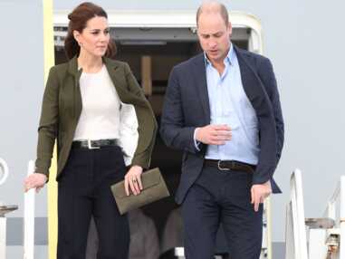 Kate Middleton fait sa révolution stylistique en pantalon ample et veste kaki, à Chypre