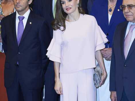 Look - Letizia d'Espagne ultra-glamour en total look rose