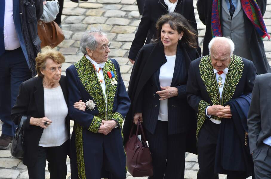 Les obsèques d'Alain Decaux aux Invalides - Gala