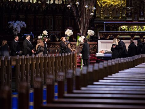 René Angélil: Les émouvantes photos de funérailles à l'intérieur de la Basilique