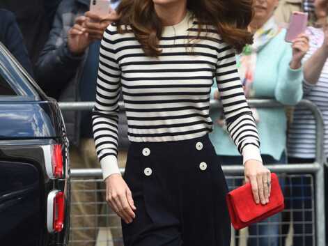 PHOTOS - Kate Middleton tout sourire et décontractée avec William au lendemain de la naissance du bébé de Meghan et Harry