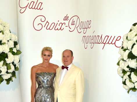 PHOTOS- Charlène de Monaco sculpturale au Gala de La Croix rouge