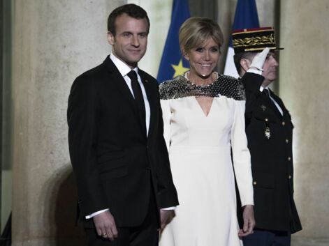 PHOTOS - Brigitte Macron très haute couture pour un dîner d’Etat face à Laurence Ferrari