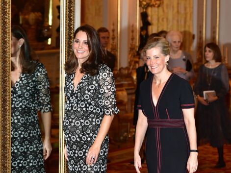 PHOTOS – Kate Middleton, enceinte, célèbre la mode avec Anna Wintour