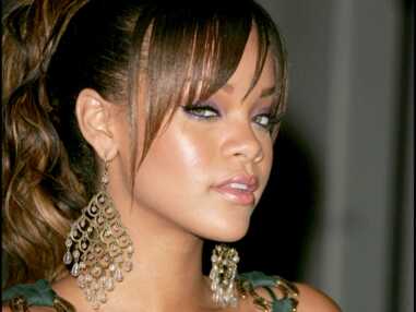 PHOTOS - L'évolution beauté de Rihanna depuis ses débuts