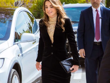 Rania de Jordanie dans sa tenue lacée