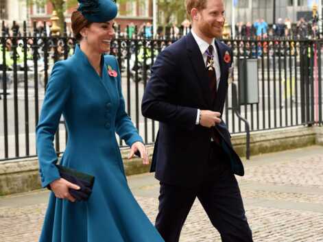 PHOTOS - Kate Middleton élégante et complice avec le prince Harry pour le service commémoratif de l'Anzac Day