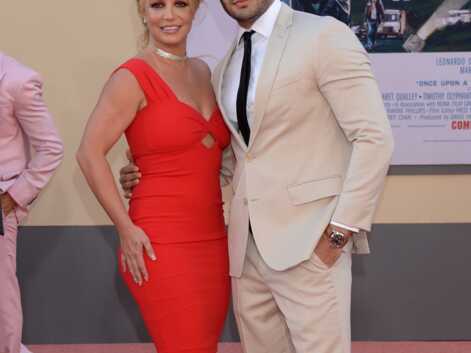 PHOTOS - Britney Spears a retrouvé la forme et le sourire au bras de son fiancé Sam Ashgari