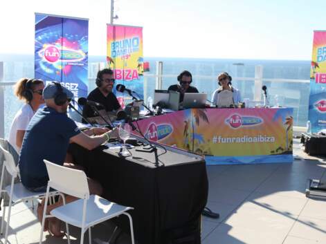 Bruno dans la radio à Ibiza