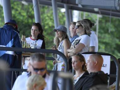 PHOTOS - La princesse Sofia de Suède s’éclate avec ses soeurs à un concert