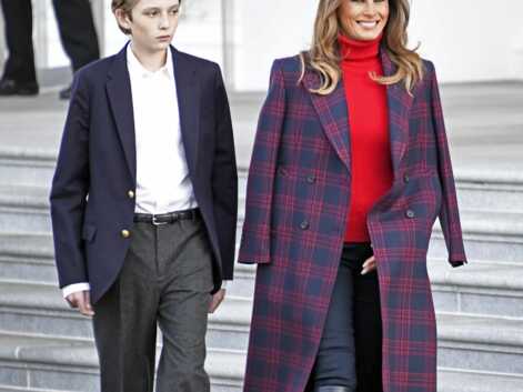 Melania Trump ultra classe avec son manteau à carreaux et ses bottes en cuir