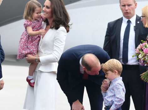 Kate Middleton en tailleur-blanc Alexander Mc Queen en Pologne