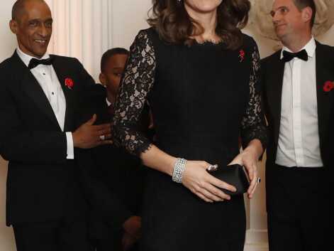 Kate Middleton affiche son baby-bump dans une robe de cocktail Diane von Furstenberg
