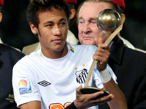 PHOTOS - Neymar : ses 10 coupes de cheveux au fil des années