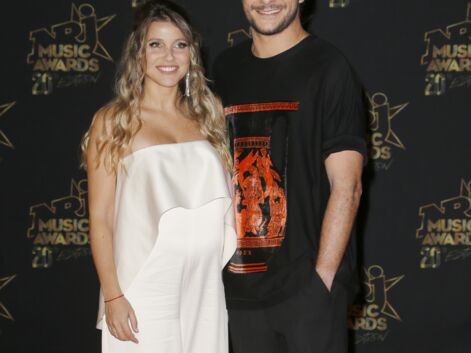 PHOTOS - Amir et sa femme Lital tout sourire : pourquoi ils ont provoqué la surprise sur le tapis rouge des NRJ Music Awards