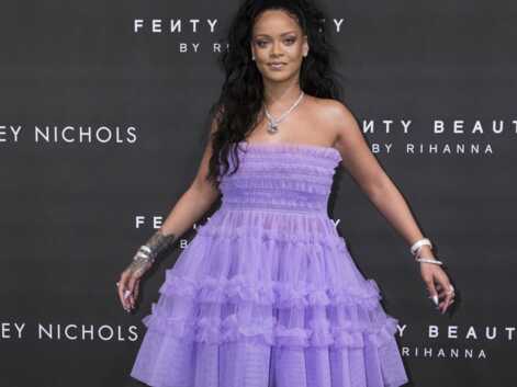 Photos - Rihanna sublime à Londres en robe de princesse et queue-de-cheval haute