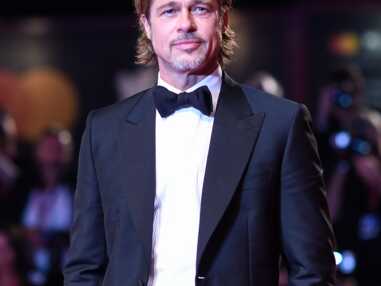 PHOTOS - Brad Pitt plus sexy que jamais en smoking noir et chemise blanche à la Mostra de Venise