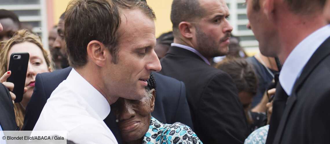 Video Emmanuel Macron En Visite à Saint Martin Scène émouvante Dun Président Qui Serre Dans 