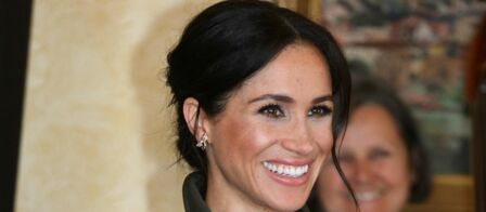 PHOTOS â€“ Meghan Markle enceinteÂ : elle rayonne Ã  Sydney avec un maquillage appuyÃ© et son fameux chignon flou