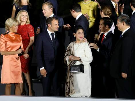 PHOTOS - Non Brigitte Macron n’a pas renoncé aux jupes courtes… la preuve