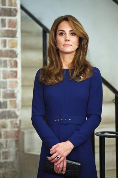 Kate Middleton radieuse avec sa nouvelle couleur de cheveux et sa robe affutée Emilia Wickstead