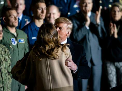 PHOTOS - Donald et Melania Trump échangent un (rare) baiser