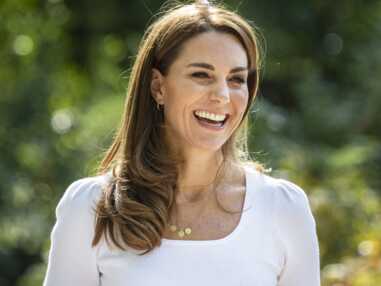 PHOTOS - Kate Middleton porte ses bijoux en accumulation, un clin d’œil à Meghan Markle ?