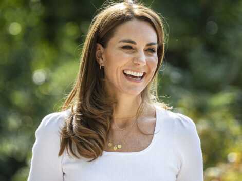 PHOTOS - Kate Middleton porte ses bijoux en accumulation, un clin d’œil à Meghan Markle ?