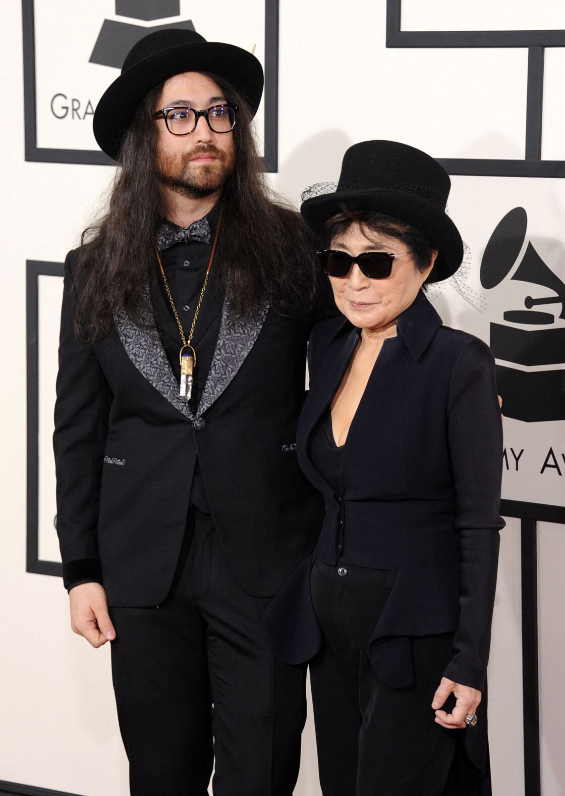 Sean Lennon, fruit de l'union entre John Lennon et Yoko Ono, n'avait que cinq ans quand son père a été assassiné