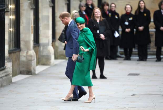 PHOTOS - Meghan Markle : son look toujours plus décontracté depuis le Megxit