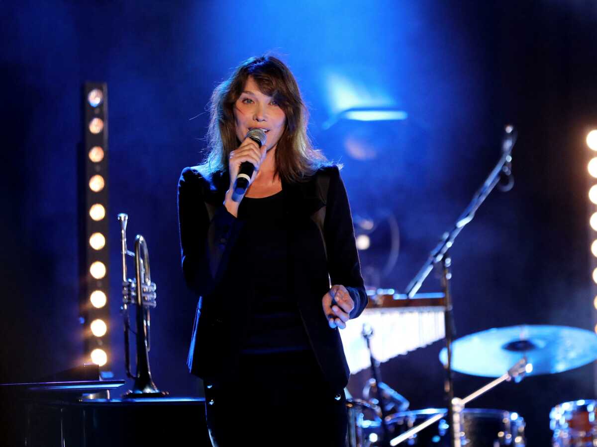 Carla Bruni à l'Élysée : l'ancienne Première dame forcée de mettre un terme à sa tournée