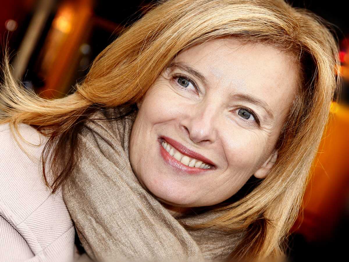 Valérie Trierweiler : ce gros malaise avec Chantal Ladesou à propos de Julie Gayet