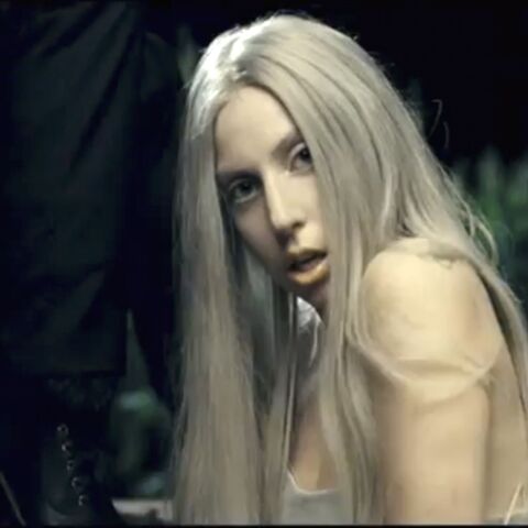 Video Lady Gaga Aussi A Droit A L Amour Gala