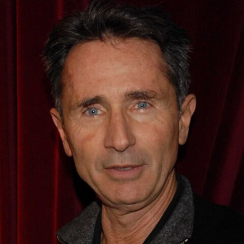 Thierry Lhermitte S Achete Une Ferme Sur Un Volcan Gala