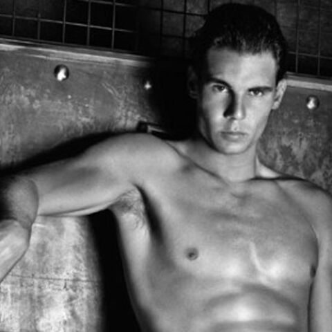 Rafael Nadal Jeu Set Et Poses Sexy Pour Armani Gala